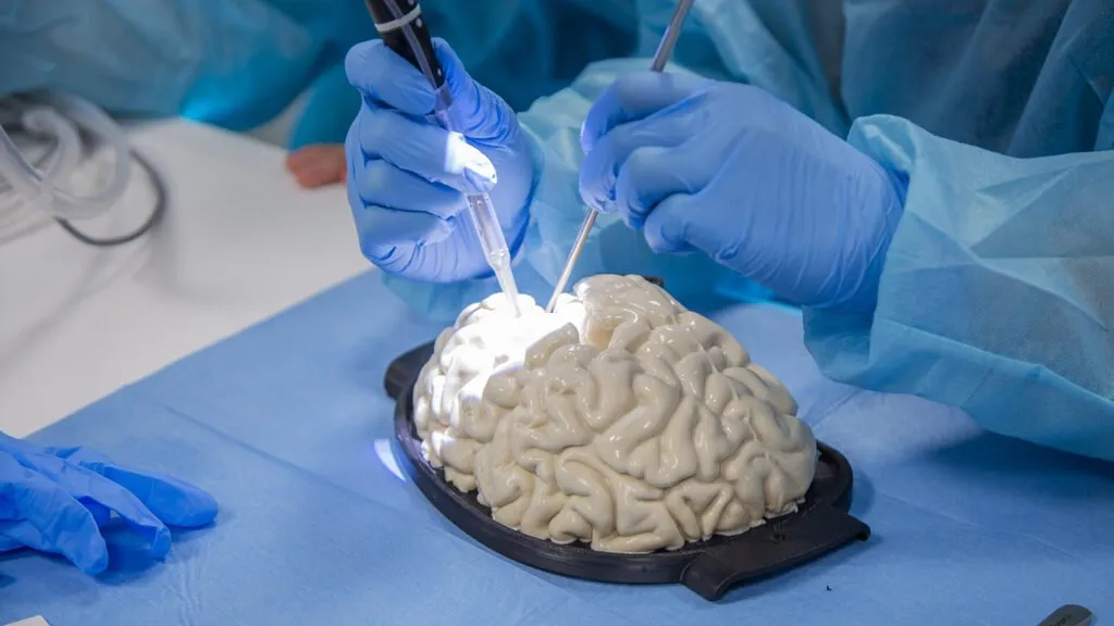 جراحی تومور مغزی